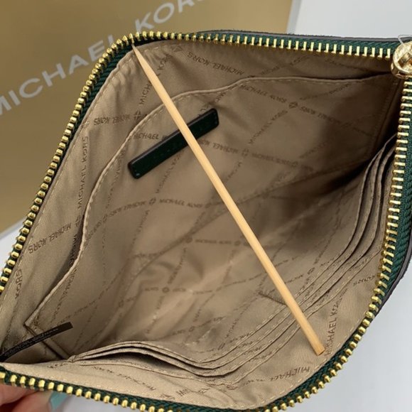 Michael Kors JST XL Zip Clutch Wristlet - Racing Green Multi - Picture 6 of 15